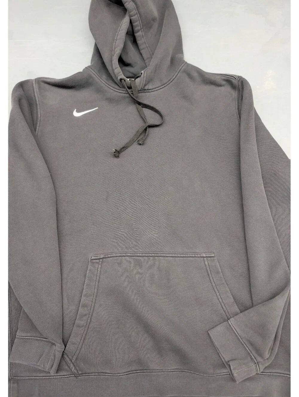 Nike Men's Large Gray Hoodie Sweatshirt Made in Vietnam